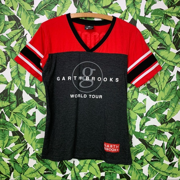 Garth Brooks World Tour T-Shirt Women's Size L Short Sleeve V Neck Country Music - Picture 8 of 8